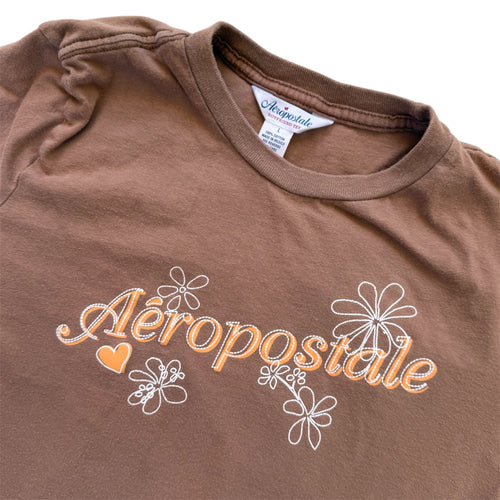 Aeropostale brown boyfriend tee with flower design